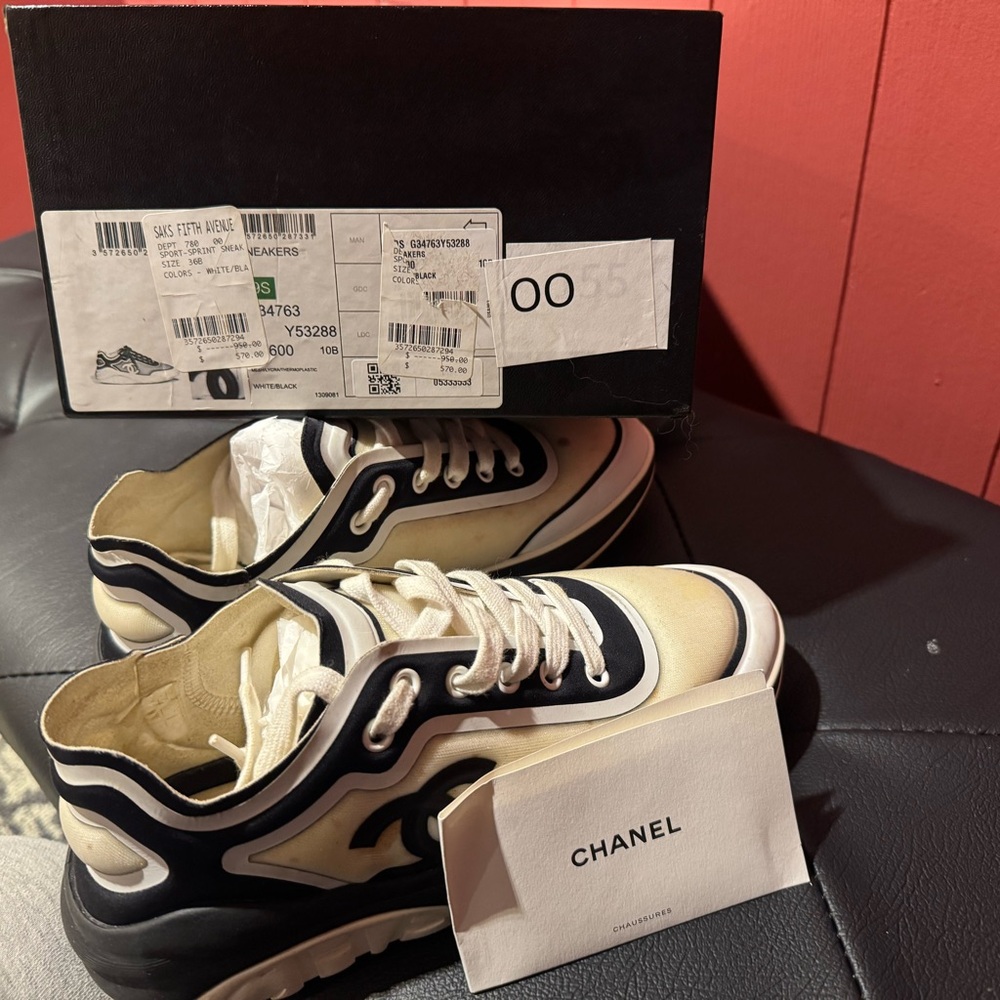 CHANEL Black and Cream Interior Label